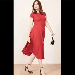 Reformation T-shirt Dress in Lipstick Red size S
